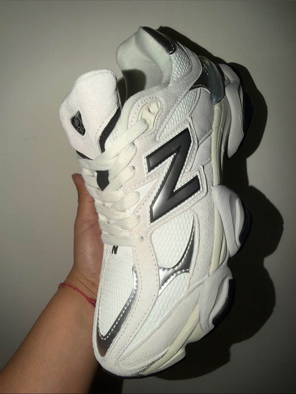 New Balance Women's White Silver Chunky Runner Sneaker